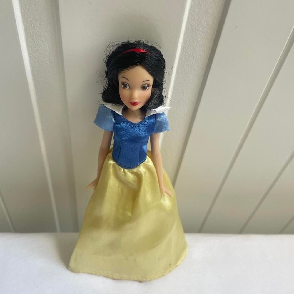 Disney multi Dolls-accessories